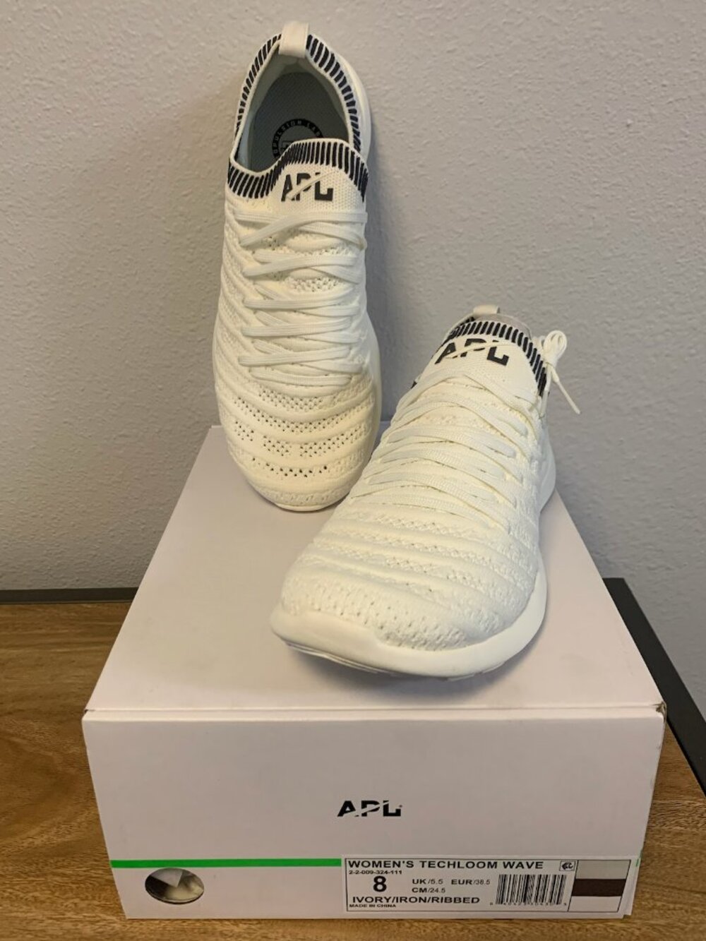 APL TechLoom Wave Sneakers Ivory Iron Ribbed Women's Size 8